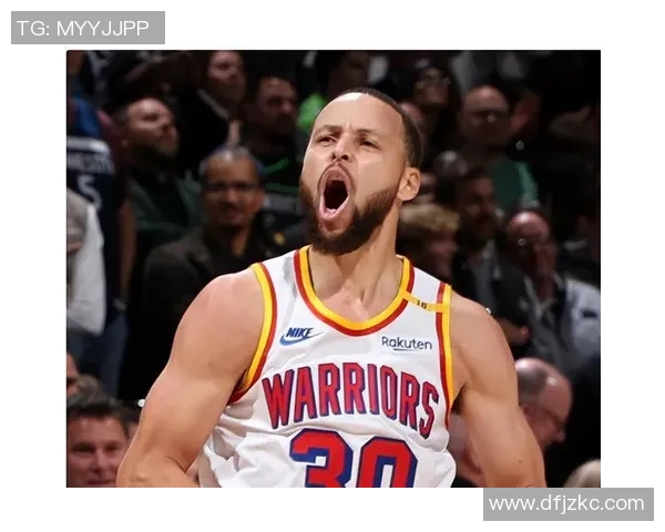 库里荣获西部月最佳球员奖，以高效表现引领球队取得胜利