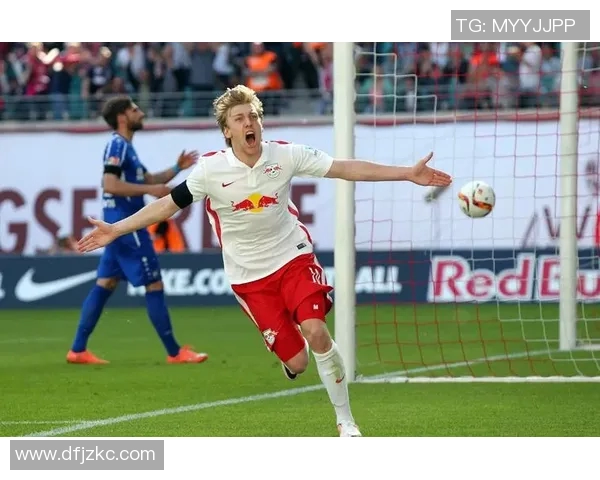 莱比锡红牛客场逆袭次轮继续领跑德甲榜首